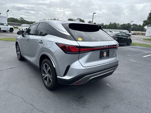 Used 2025 Lexus RX 350 FWD w/ Technology Package image 10