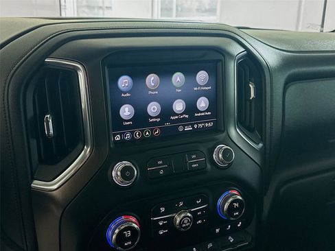 Used 2020 GMC Sierra 2500 AT4 w/ AT4 Premium Package AWD/4WD image 9