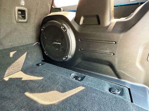 Used 2023 Jeep Wrangler Unlimited w/ Cold Weather Group AWD/4WD image 31