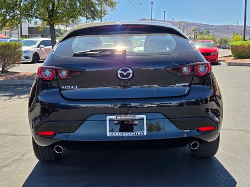 Used 2024 MAZDA MAZDA3 s FWD image 5