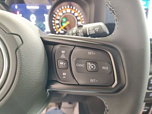 New 2026 Jeep Wrangler Unlimited Rubicon w/ Technology Group image 29