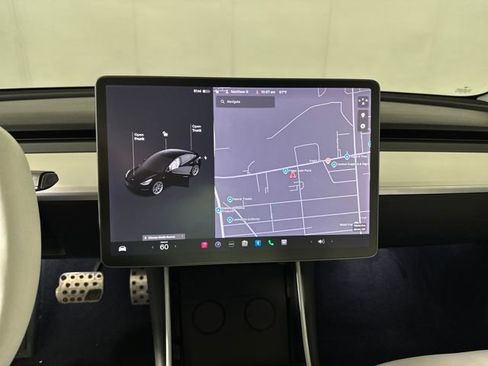 Used 2018 Tesla Model 3 Long Range image 18