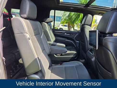 Used 2024 Cadillac Escalade ESV Premium Luxury AWD/4WD image 27