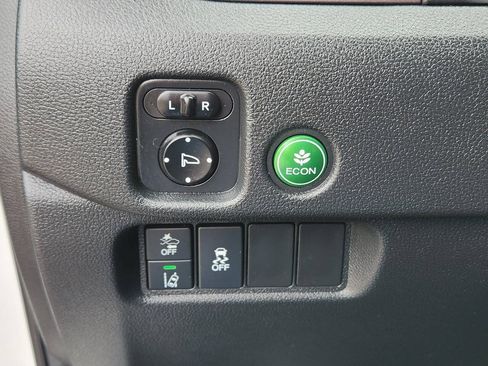 Used 2021 Honda Pilot EX image 21