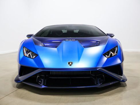 Used 2023 Lamborghini Huracan STO RWD image 24