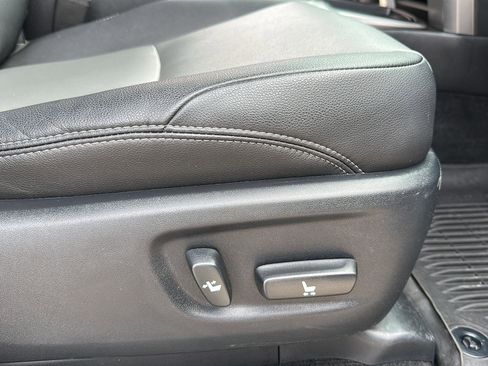 Used 2023 Toyota 4Runner SR5 Premium image 23