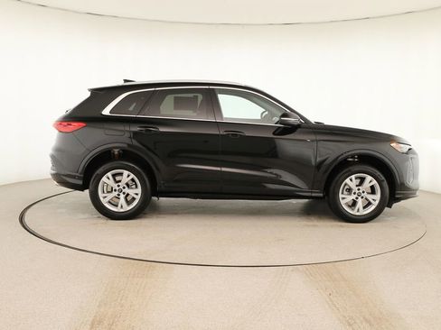 New 2025 Audi Q5 Premium image 8