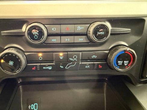 New 2026 Ford F250 XLT w/ XLT Premium Package AWD/4WD image 39