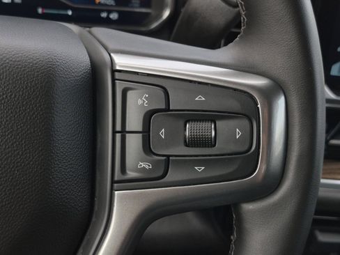Used 2025 Chevrolet Silverado 3500 LT w/ Safety Package AWD/4WD image 28