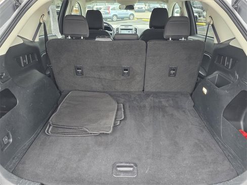 Used 2020 Ford Edge SE image 13