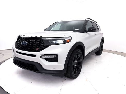 Used 2021 Ford Explorer ST w/ Equipment Group 401A AWD/4WD image 17