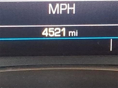 Used 2023 GMC Terrain SLE w/ Driver Convenience Package image 19