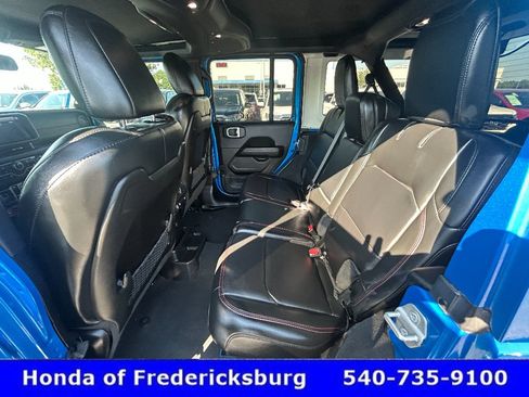 Used 2024 Jeep Wrangler Unlimited Rubicon w/ Safety Group AWD/4WD image 26