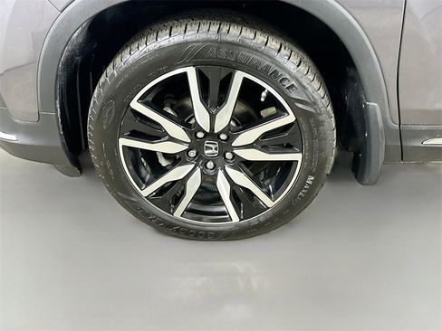 Used 2019 Honda Pilot Elite image 8