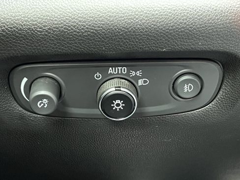 Used 2020 Chevrolet Traverse Premier w/ Redline Edition image 40