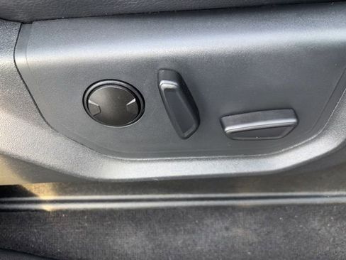 Used 2022 Ford F350 Lariat w/ Lariat Ultimate Package image 10