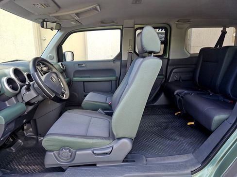 Used 2005 Honda Element LX image 21