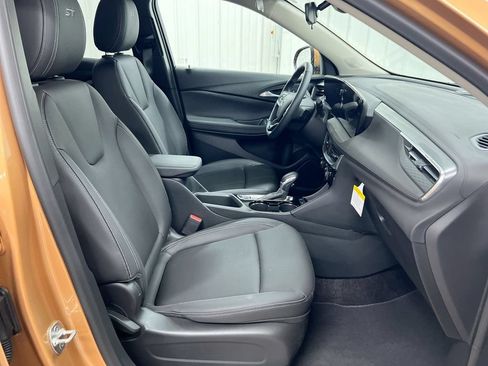 Used 2024 Buick Encore GX Sport Touring w/ Comfort Package FWD image 21