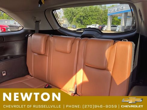 Used 2017 Toyota Highlander Limited Platinum AWD/4WD image 13