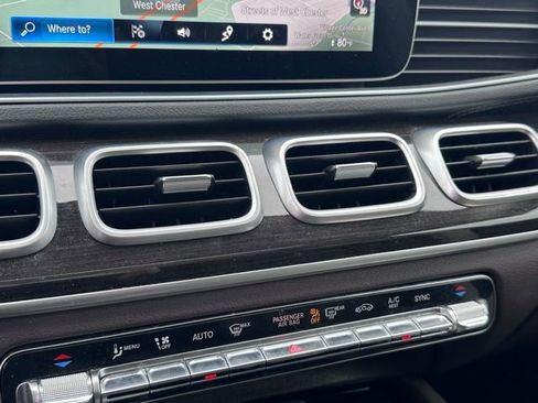 Used 2023 Mercedes-Benz GLS 450 4MATIC image 20