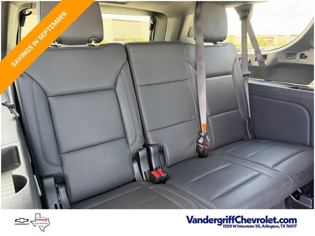 Certified 2024 Chevrolet Suburban Z71 w/ Luxury Package AWD/4WD image 29