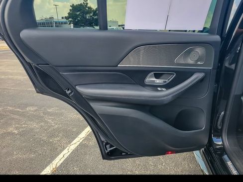 Used 2021 Mercedes-Benz GLE 450 4MATIC image 27