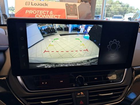 New 2025 Nissan Altima 2.5 SR w/ SR Premium Package image 21