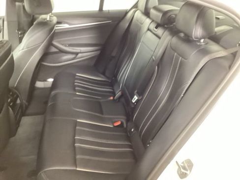 Used 2022 BMW 530i xDrive w/ Convenience Package AWD/4WD image 27