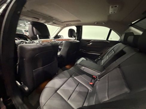 Used 2014 Mercedes-Benz E 350 4MATIC Sedan image 24