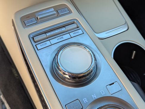 Used 2025 Genesis GV70 3.5T Sport w/ Sport Prestige Package image 25