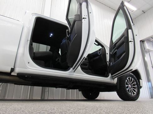 Used 2021 GMC Sierra 1500 AT4 w/ AT4 Premium Package image 28