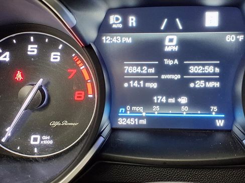 Used 2022 Alfa Romeo Stelvio Quadrifoglio w/ Active Assist Plus Package image 32