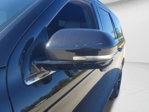 Used 2023 Ford Expedition Limited image 11