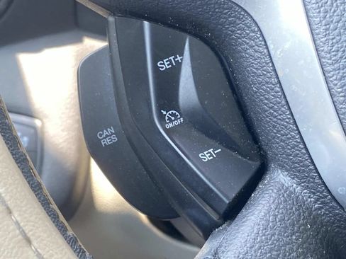 Used 2014 Ford Escape Titanium FWD image 25