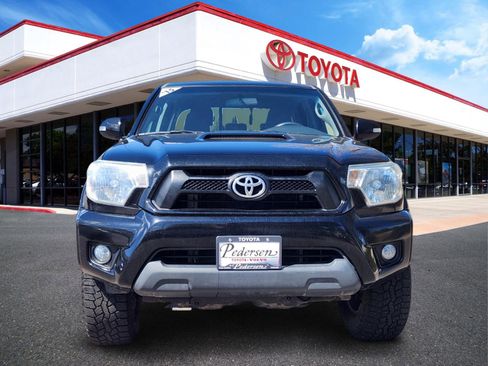 Used 2015 Toyota Tacoma 4x4 Double Cab w/ TRD Sport Package image 2