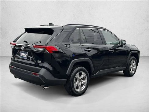Used 2025 Toyota RAV4 XLE image 5