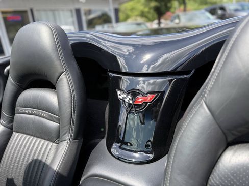 Used 1998 Chevrolet Corvette Convertible RWD image 14