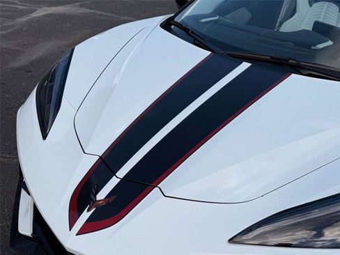 Used 2024 Chevrolet Corvette Stingray Premium Conv w/ Z51 Performance Package RWD image 9