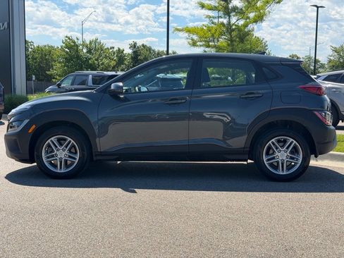 Used 2022 Hyundai Kona SE AWD/4WD image 3