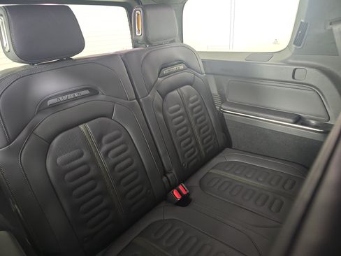 Used 2023 Rivian R1S Adventure AWD/4WD image 25