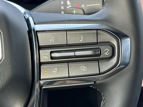 New 2026 GMC Acadia Elevation image 30