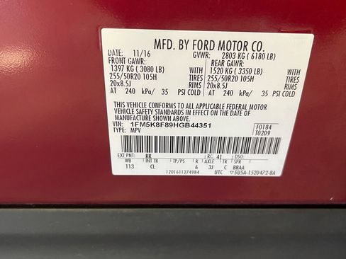 Used 2017 Ford Explorer Limited w/ Equipment Group 301A AWD/4WD image 18