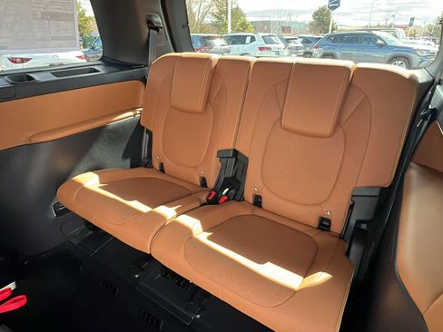 New 2025 Volkswagen ID. Buzz Pro S image 23