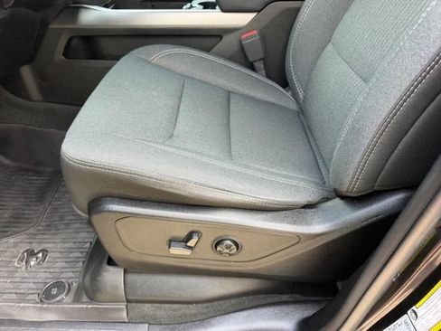 Used 2021 RAM 1500 Big Horn AWD/4WD image 17