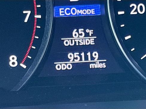 Used 2015 Lexus LS 460 image 40