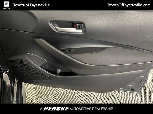 Used 2026 Toyota Corolla SE FWD image 9