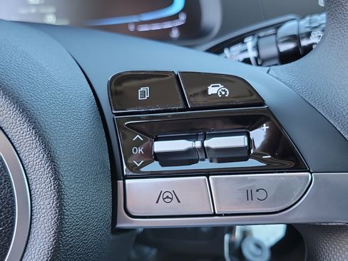 New 2026 Hyundai Elantra SE image 6