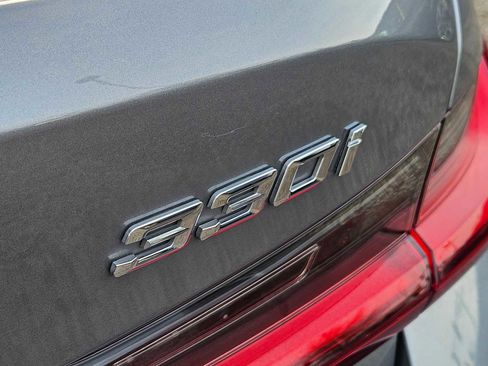 Used 2023 BMW 330i Sedan w/ Driving Assistance Package image 16