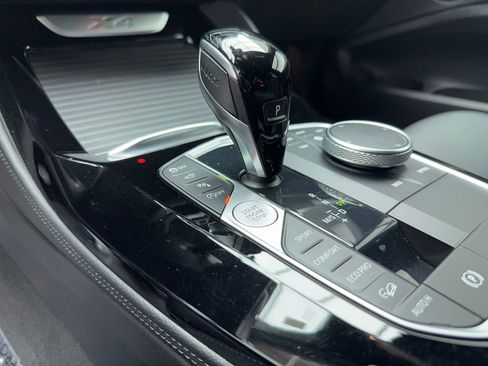 Used 2022 BMW X4 xDrive30i w/ Premium Package image 34