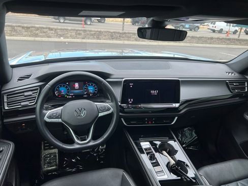 Certified 2024 Volkswagen Atlas Cross Sport SEL Premium R-Line image 15